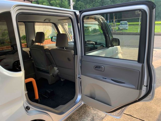 DAIHATSU TANTO 2012 Image 31