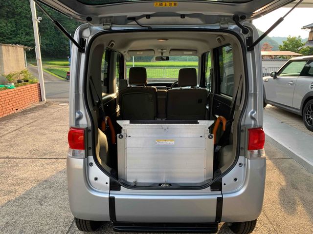 DAIHATSU TANTO 2012 Image 31