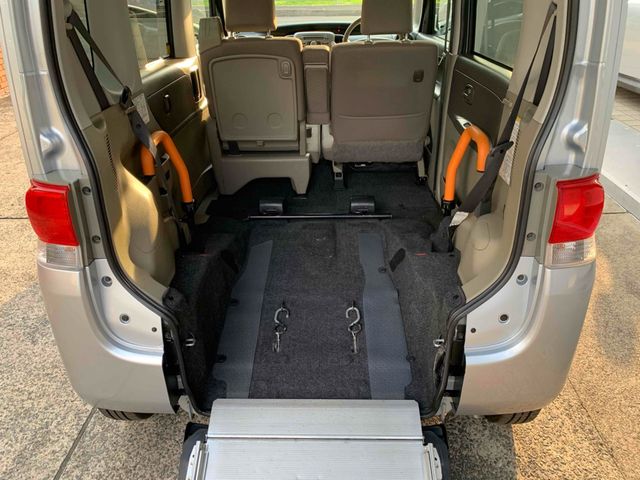 DAIHATSU TANTO 2012 Image 31