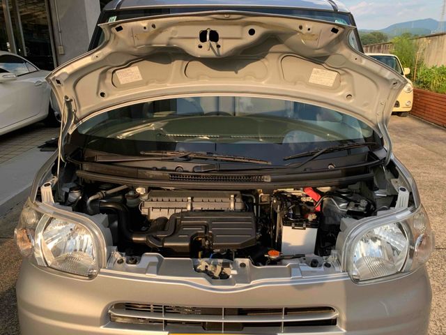 DAIHATSU TANTO 2012 Image 31