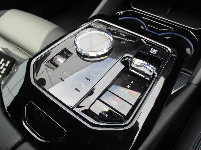 BMW 5SERIES TOURING 2024 Image 31