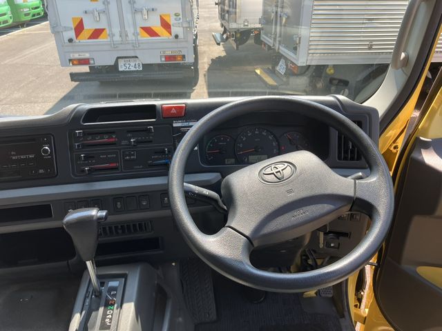 TOYOTA COASTER 2017 Image 31