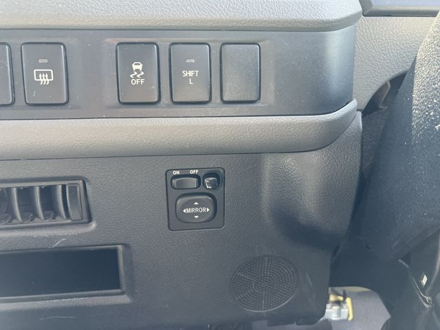 TOYOTA COASTER 2017 Image 31