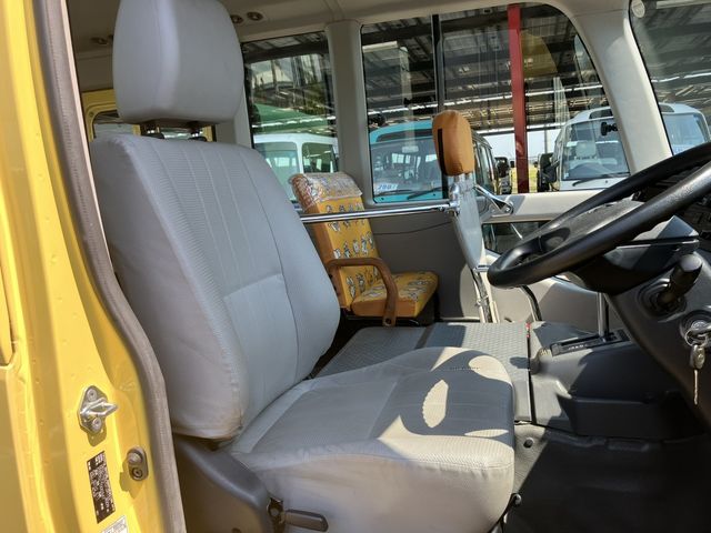 TOYOTA COASTER 2017 Image 31