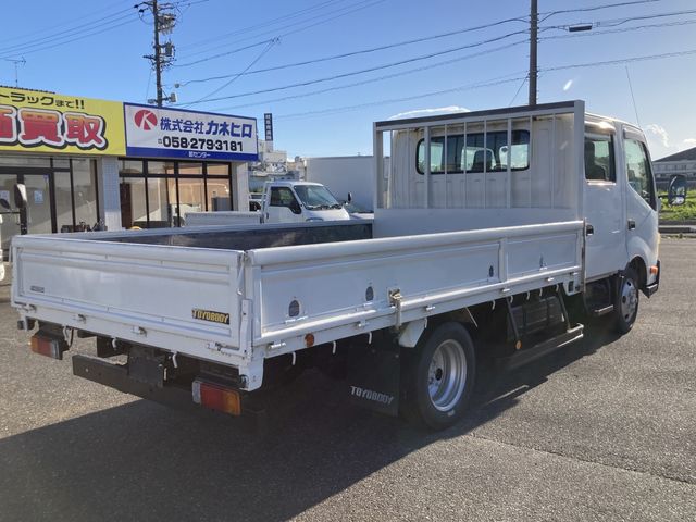 HINO DUTRO 2011 Image 31