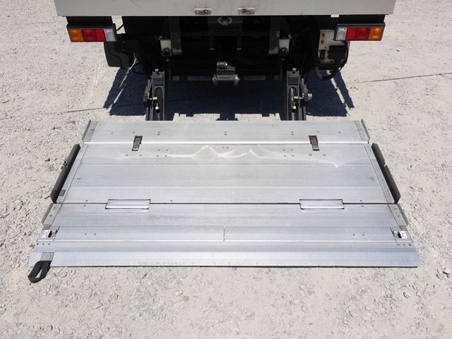 MITSUBISHI CANTER 2019 Image 31