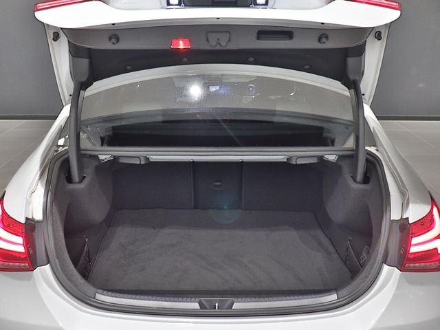 MERCEDES BENZ A CLAS 2019 Image 31