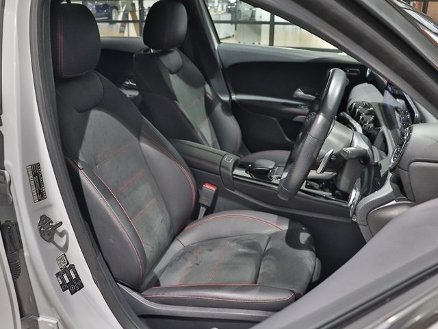 MERCEDES BENZ A CLAS 2019 Image 31