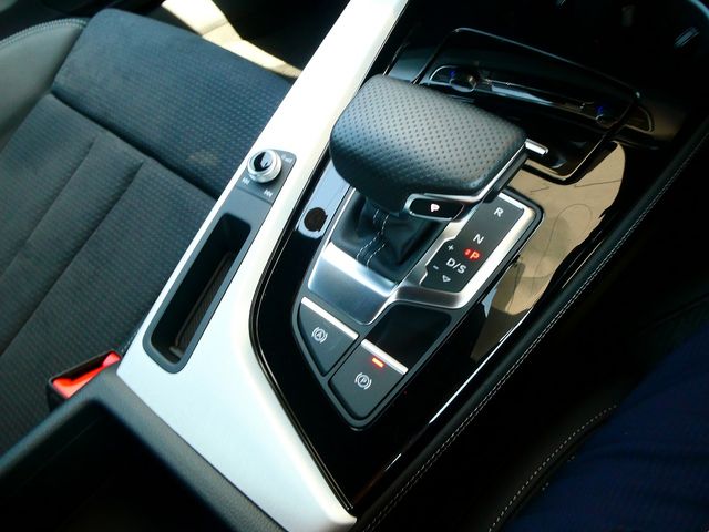 AUDI A4 2024 Image 31