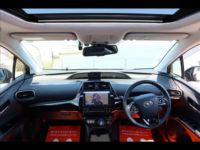 TOYOTA PRIUS 2019 Image 31