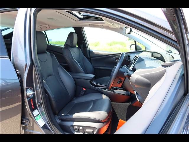 TOYOTA PRIUS 2019 Image 31