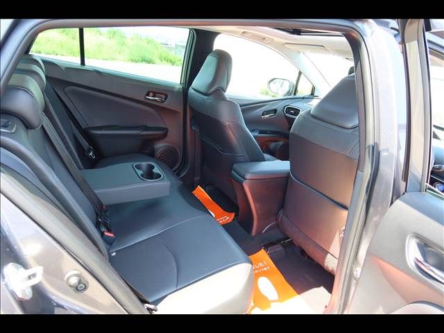 TOYOTA PRIUS 2019 Image 31