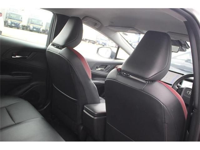 TOYOTA PRIUS PHV 2023 Image 31