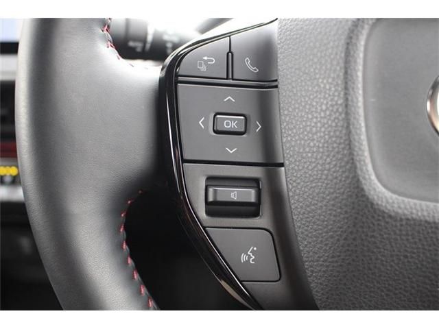 TOYOTA PRIUS PHV 2023 Image 31