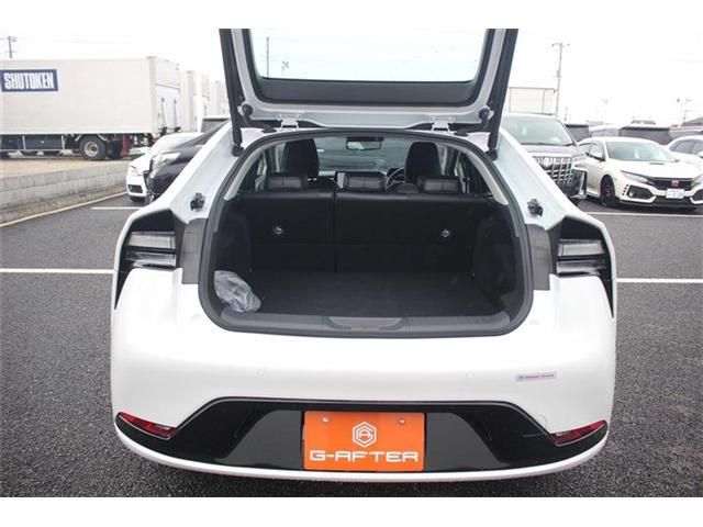 TOYOTA PRIUS PHV 2023 Image 31