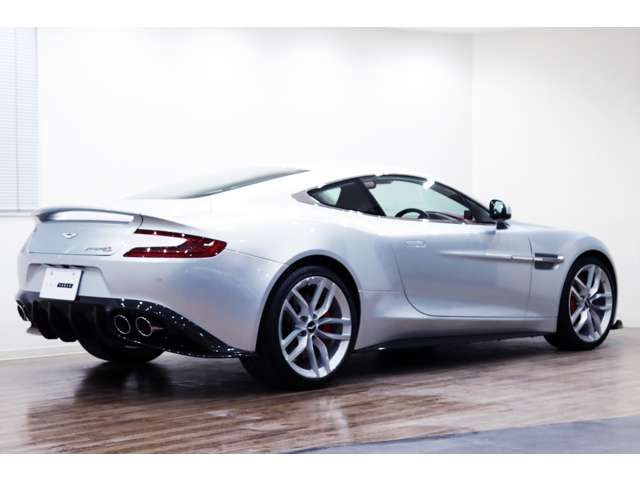 ASTON MARTIN ASTON MARTIN 2017 Image 31