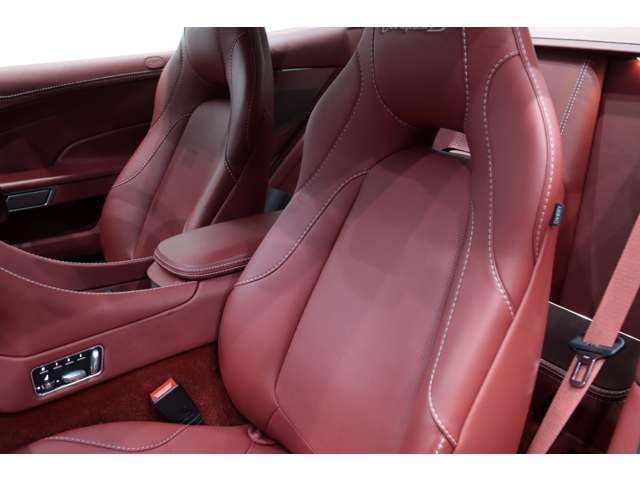 ASTON MARTIN ASTON MARTIN 2017 Image 31