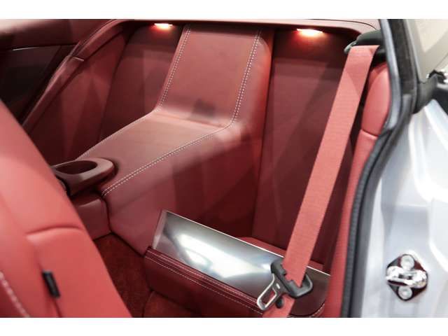 ASTON MARTIN ASTON MARTIN 2017 Image 31