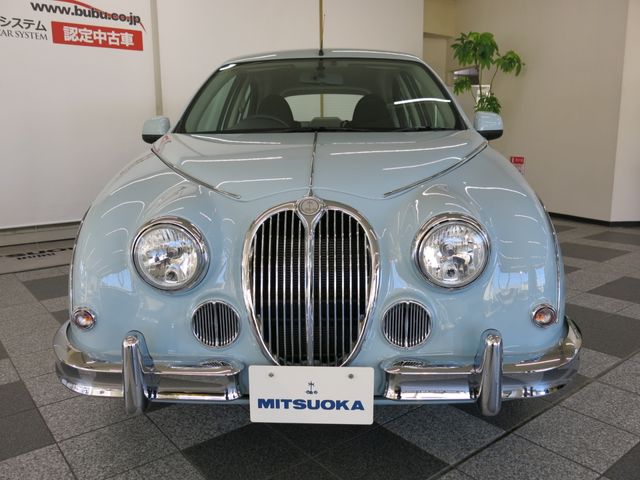 MITSUOKA VIEWT 2020 Image 31