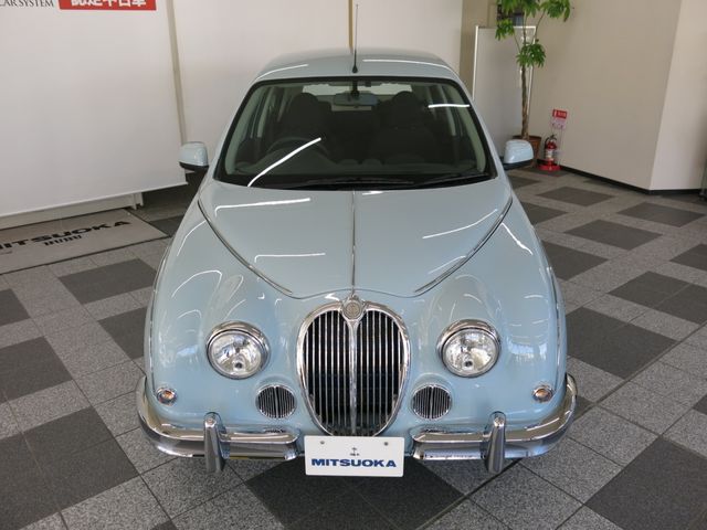 MITSUOKA VIEWT 2020 Image 31
