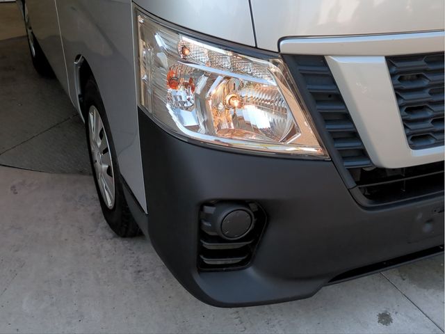NISSAN NV350 CARAVAN 2019 Image 31