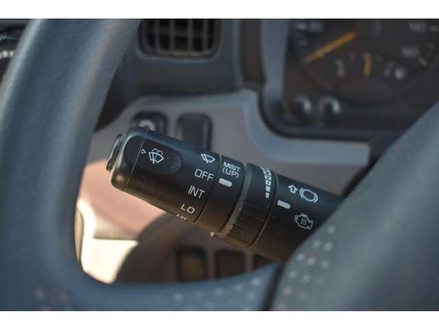 MITSUBISHI CANTER 2012 Image 31