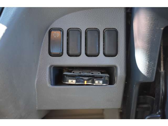 MITSUBISHI CANTER 2012 Image 31