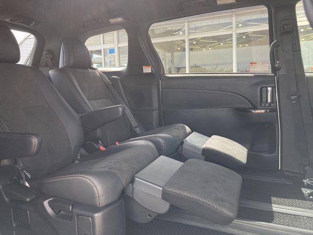 TOYOTA ESTIMA  4WD 2018 Image 31