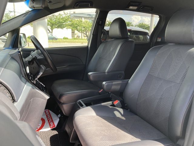 TOYOTA ESTIMA  4WD 2018 Image 31