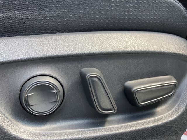 TOYOTA PRIUS 4WD 2019 Image 31