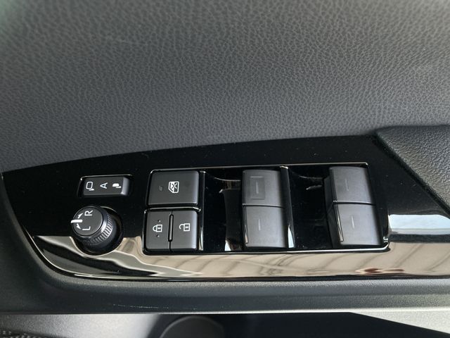 TOYOTA PRIUS 4WD 2019 Image 31