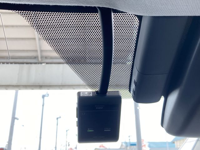 TOYOTA PRIUS 4WD 2019 Image 31