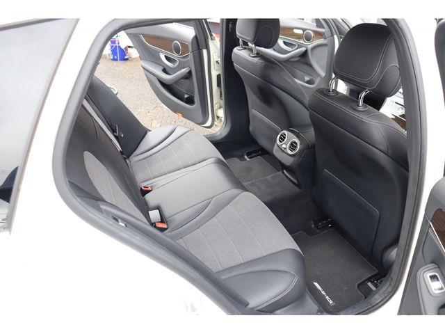 MERCEDES BENZ C CLAS 2015 Image 31