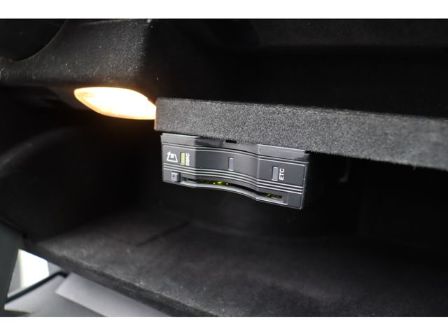 MERCEDES BENZ C CLAS 2015 Image 31