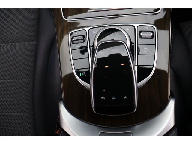 MERCEDES BENZ C CLAS 2015 Image 31