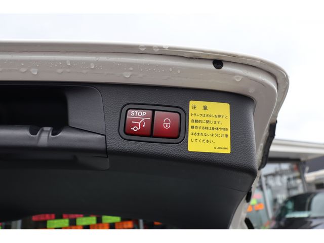 MERCEDES BENZ C CLAS 2015 Image 31