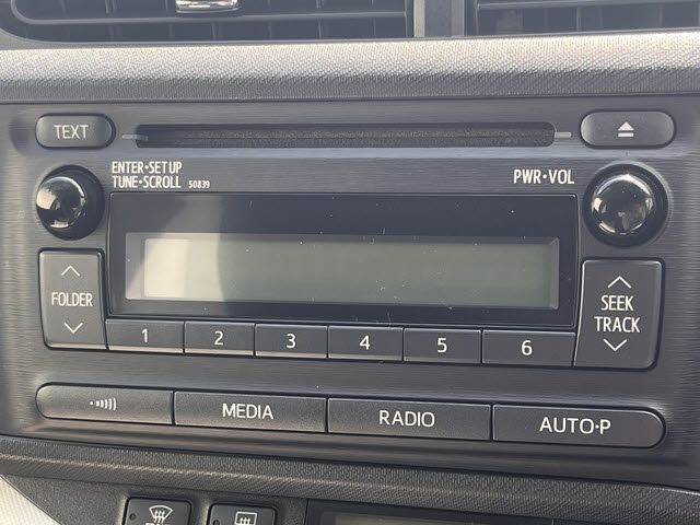 TOYOTA AQUA 2013 Image 31