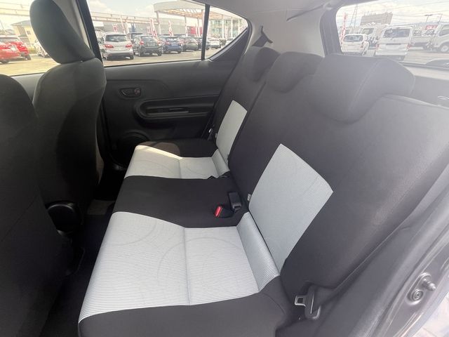 TOYOTA AQUA 2013 Image 31