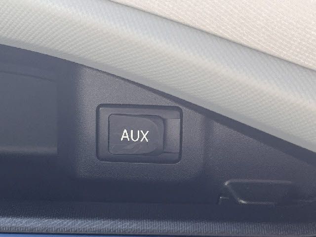 TOYOTA AQUA 2013 Image 31