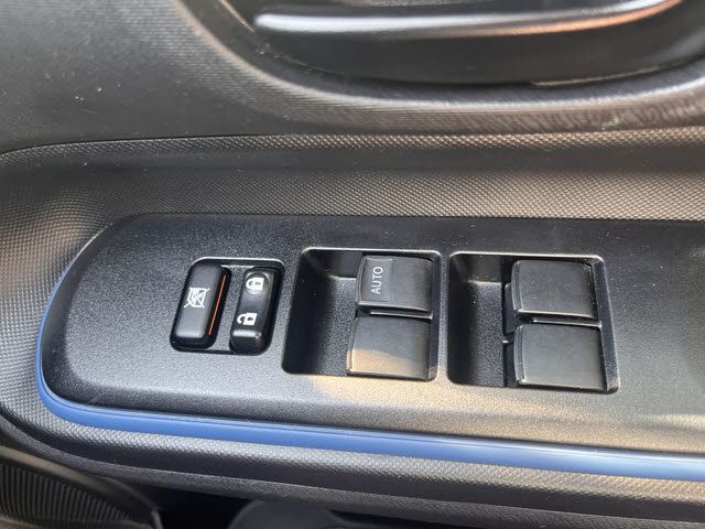 TOYOTA AQUA 2013 Image 31