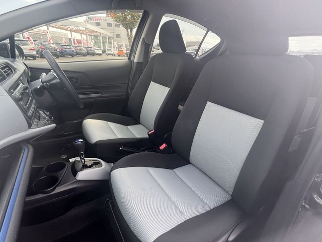 TOYOTA AQUA 2013 Image 31