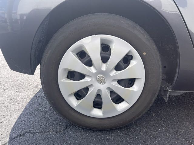 TOYOTA AQUA 2013 Image 31