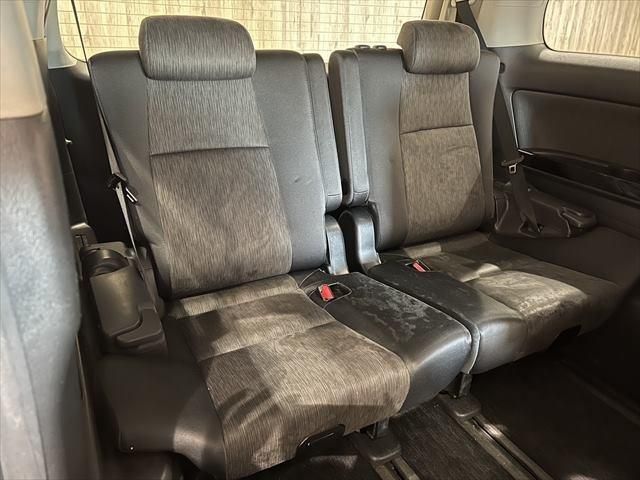 TOYOTA VELLFIRE  HYBRID 4WD 2013 Image 31