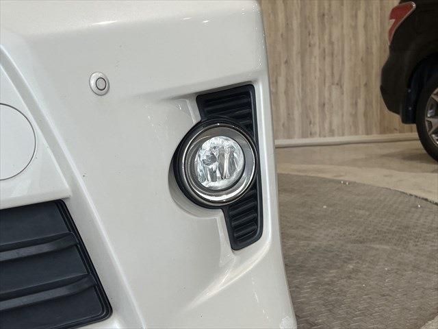 TOYOTA VELLFIRE  HYBRID 4WD 2013 Image 31