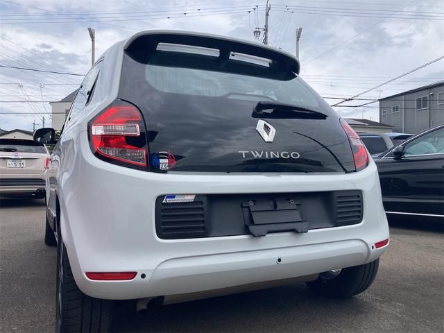 RENAULT TWINGO 2017 Image 31