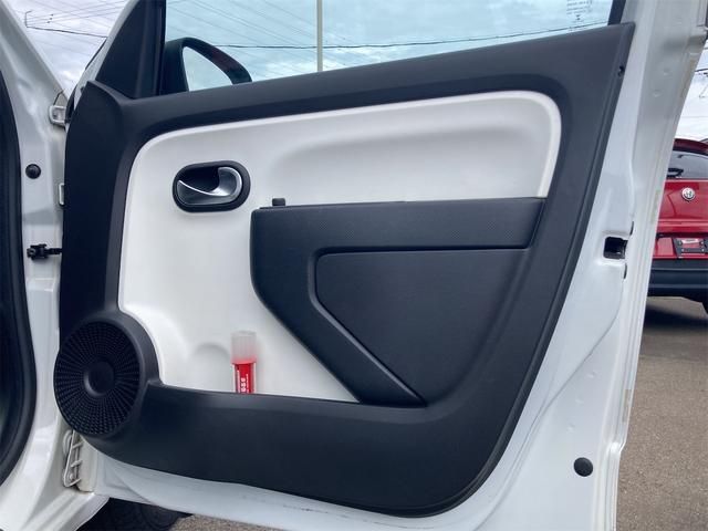 RENAULT TWINGO 2017 Image 31