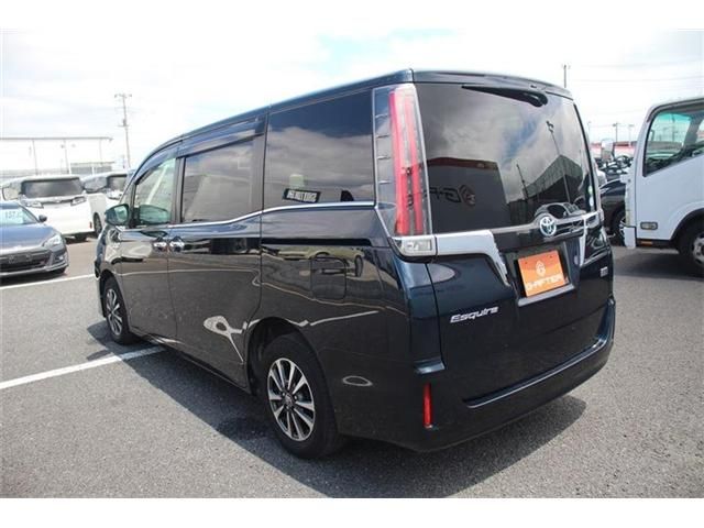 TOYOTA ESQUIRE HYBRID 2017 Image 31