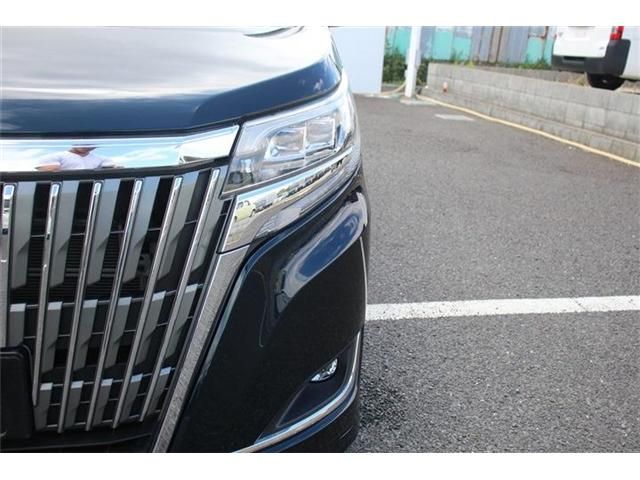 TOYOTA ESQUIRE HYBRID 2017 Image 31