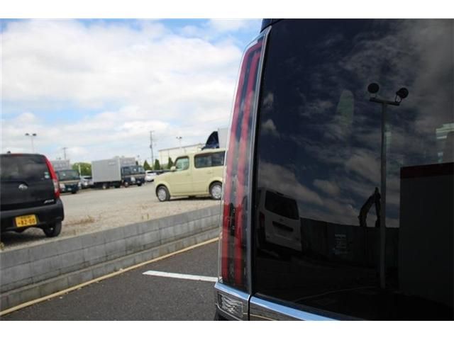 TOYOTA ESQUIRE HYBRID 2017 Image 31