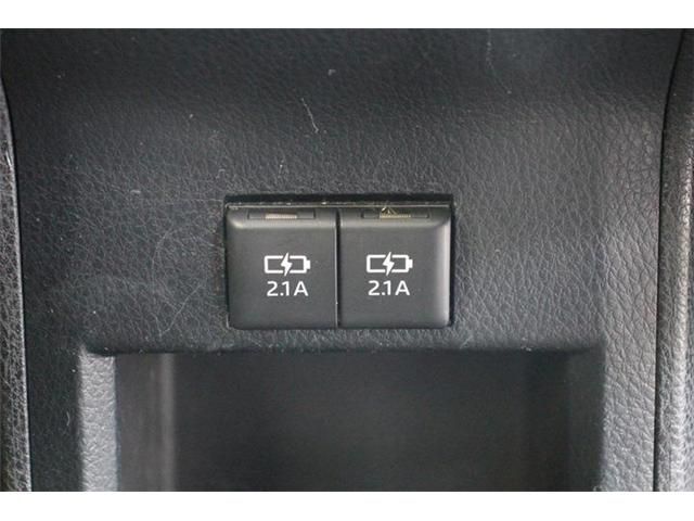 TOYOTA ESQUIRE HYBRID 2017 Image 31